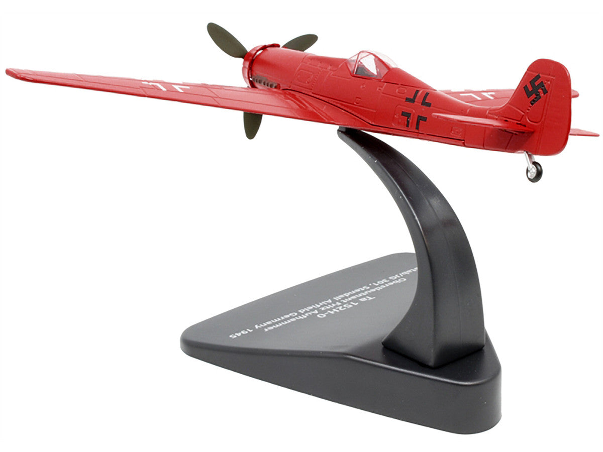Focke-Wulf Ta 152H-0 War Plane Oberstleutnant Fritz Aufhammer Stab/JG 301 Stendall Airfield Germany (1945) "Oxford Aviation" Series 1/72 Diecast Model Airplane by Oxford Diecast Oxford Diecast