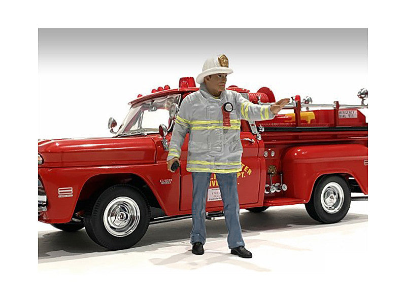 "Firefighters" Fire Captain Figure for 1/24 Scale Models by American Diorama American Diorama