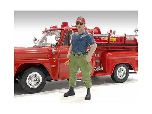 "Firefighters" Off Duty Figure for 1/24 Scale Models by American Diorama American Diorama