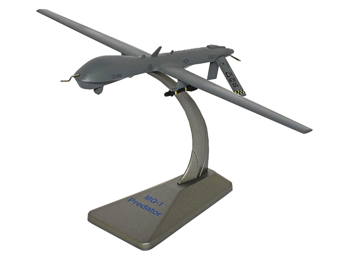 General Atomics MQ-1 Predator UAV Drone "United States Air Force" 1/72 Diecast Model by Air Force 1 Air Force 1