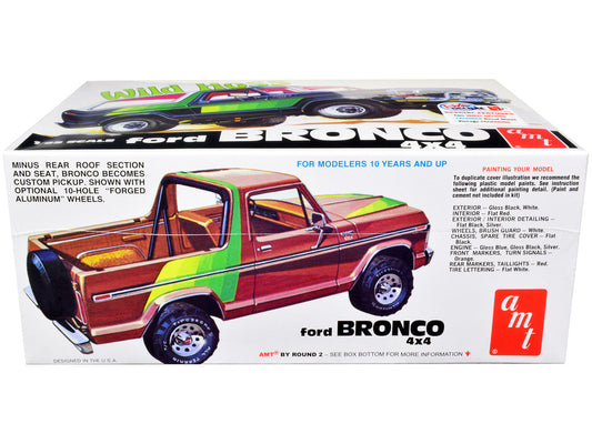 Skill 2 Model Kit Ford Bronco 4X4 "Wild Hoss" 1/25 Scale Model by AMT AMT
