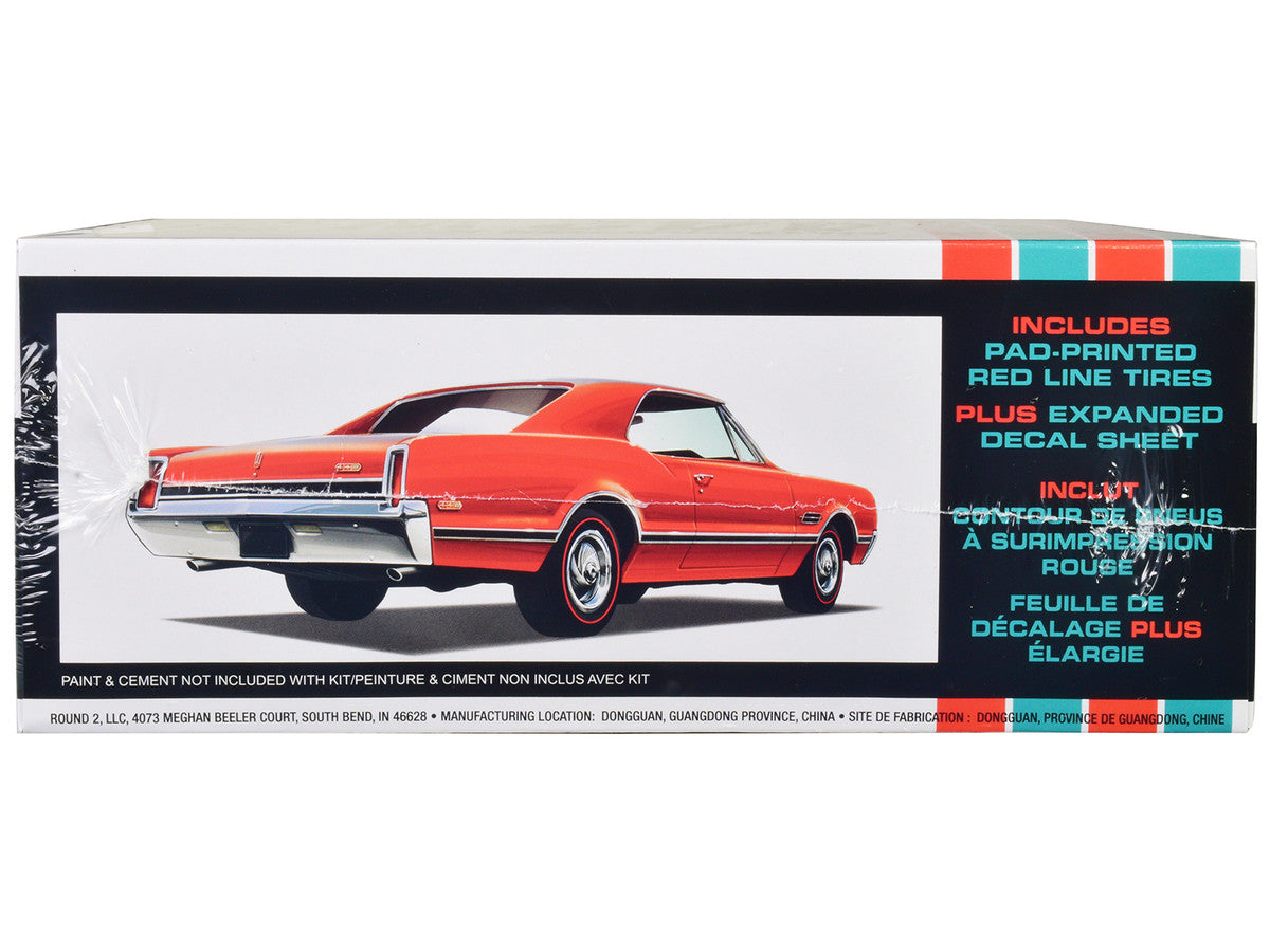 Skill 2 Model Kit 1966 Oldsmobile 442 W-30 Hardtop 1/25 Scale Model by AMT AMT
