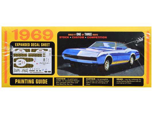 Skill 2 Model Kit 1969 Buick Riviera 1/25 Scale Model by AMT AMT
