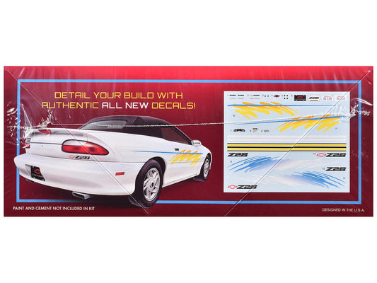 Skill 2 Model Kit 1996 Chevrolet Camaro Z28 Convertible 1/25 Scale Model by AMT AMT