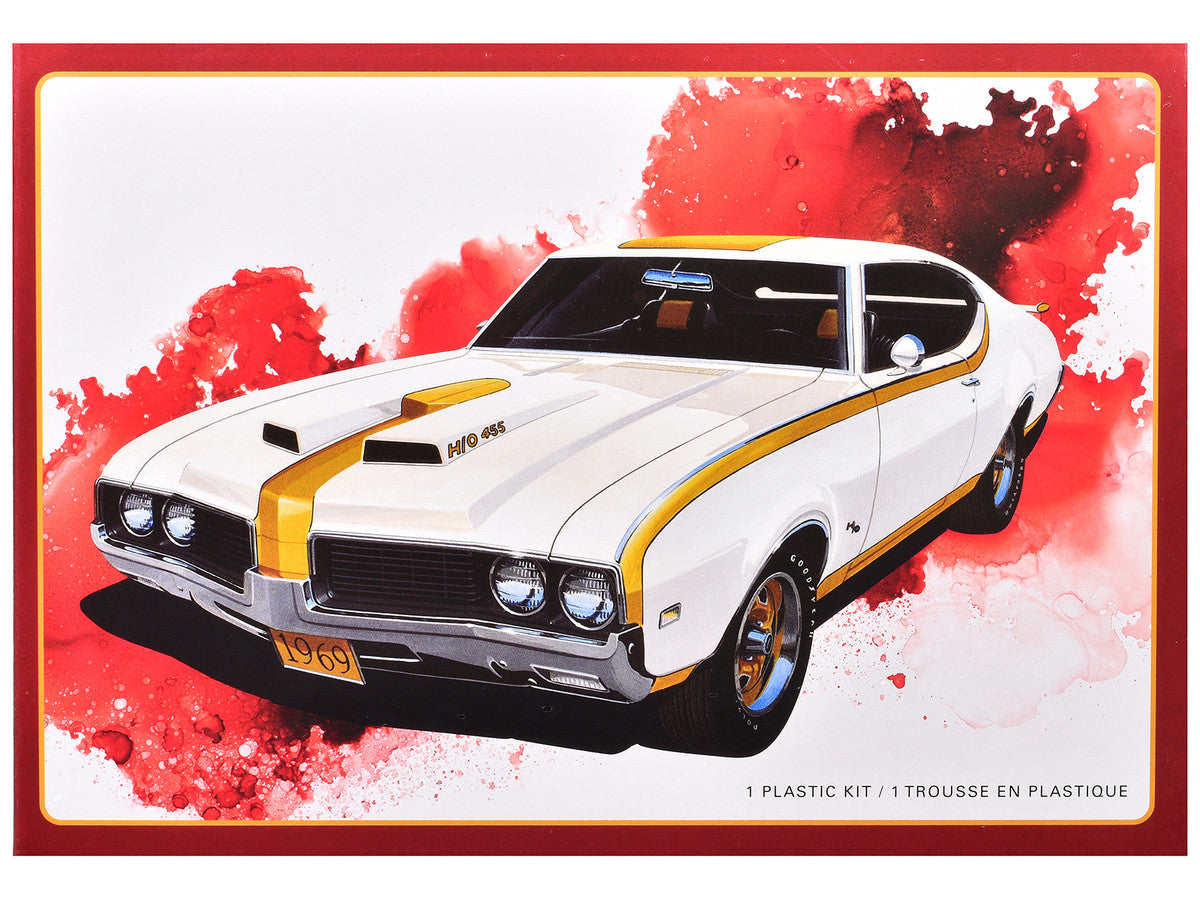 Skill 2 Model Kit 1969 Hurst Oldsmobile Cutlass 1/25 Scale Model by AMT AMT