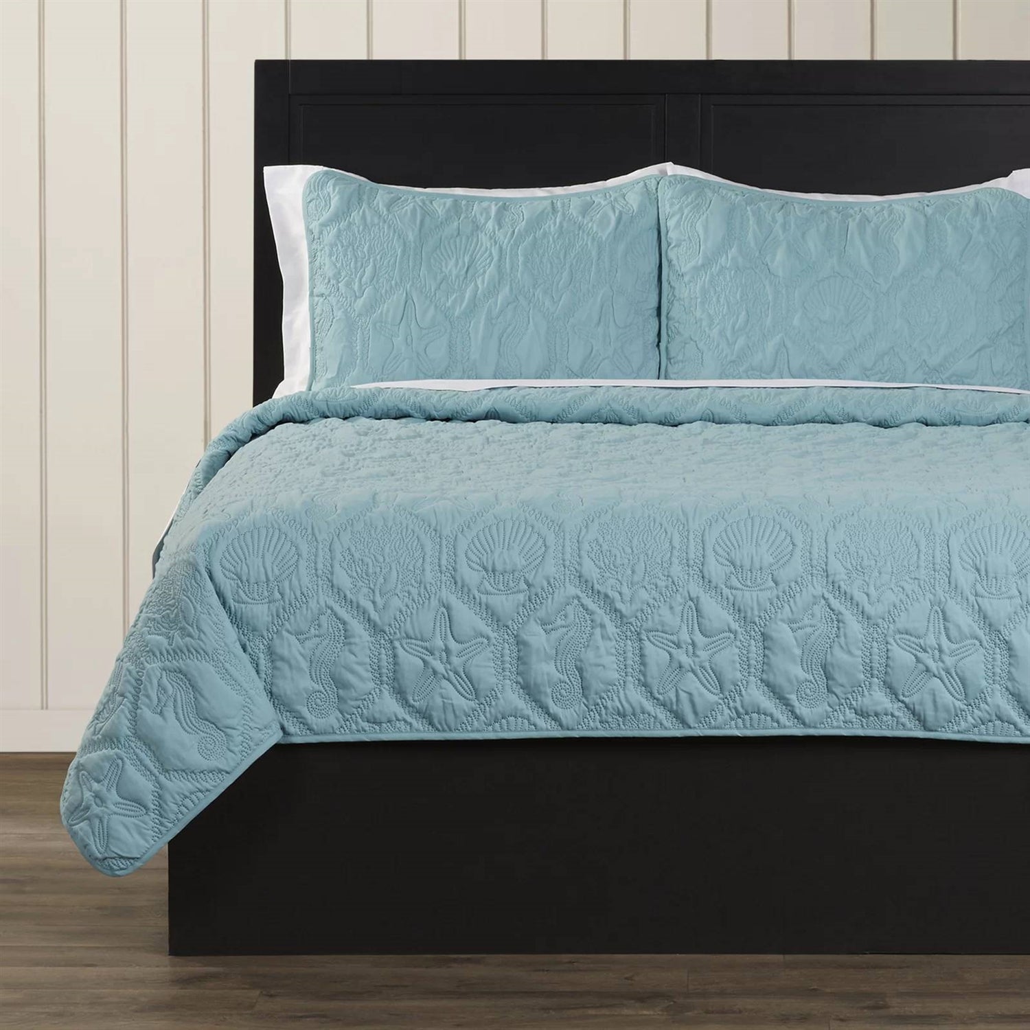 Queen Coastal Beach Starfish Seashell Seahorse Aqua Blue Teal 3-Piece Quilt Set FastFurnishings