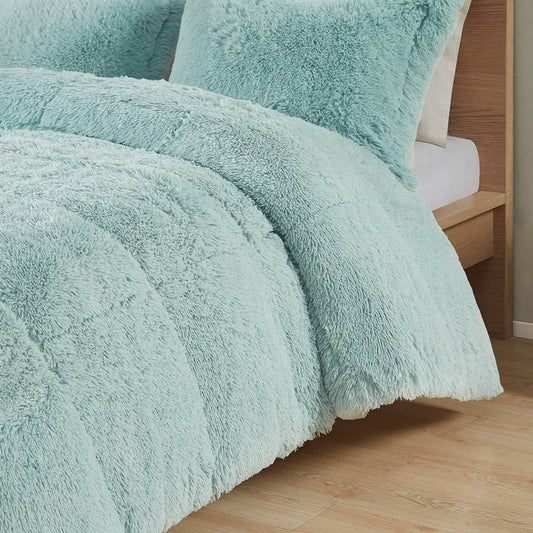 Twin/Twin XL Soft Sherpa Faux Fur 2-Piece Comforter Set in Light Teal Blue