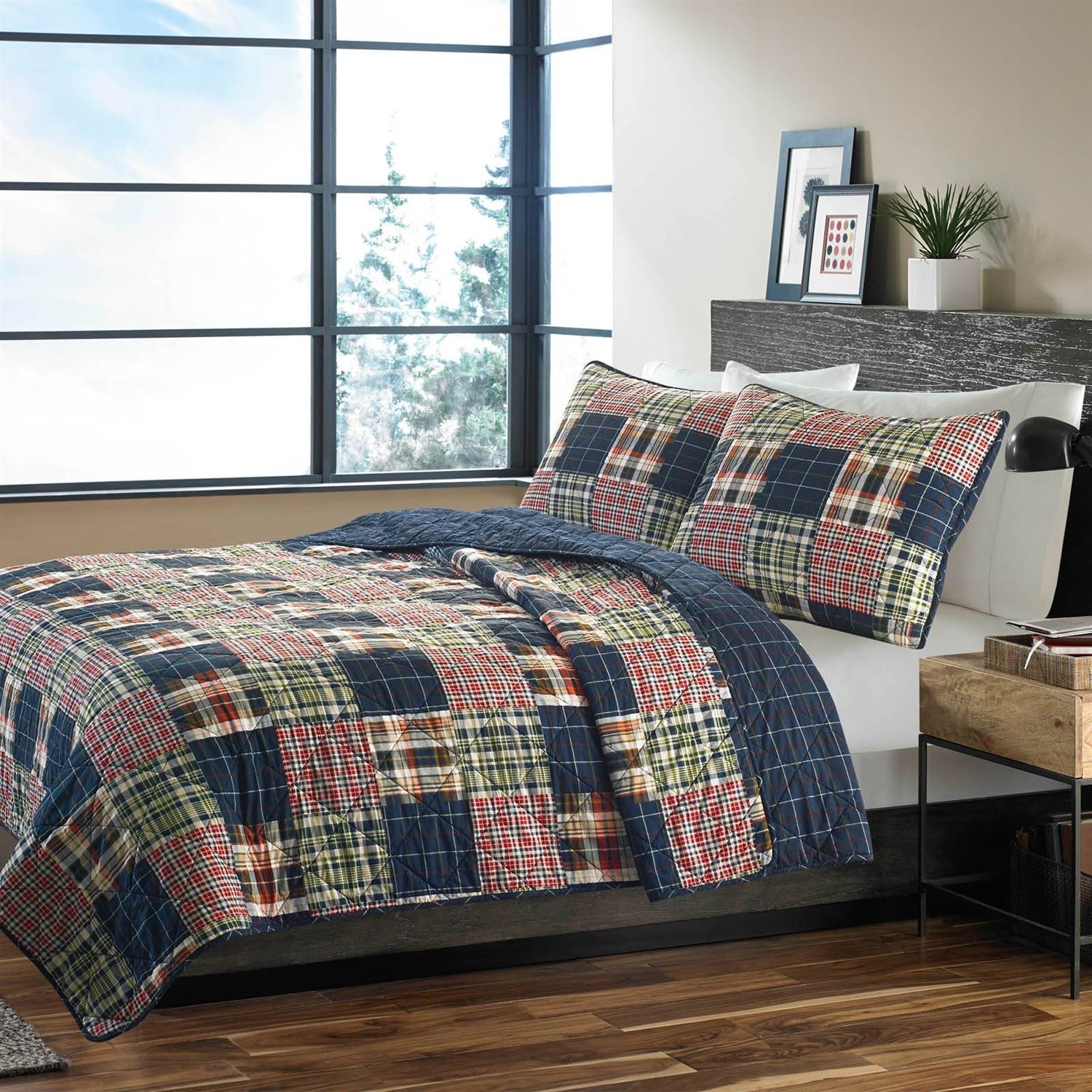 Full / Queen Farmhouse Red Navy Plaid 100-Percent Cotton Reversible Quilt Set HomePacific
