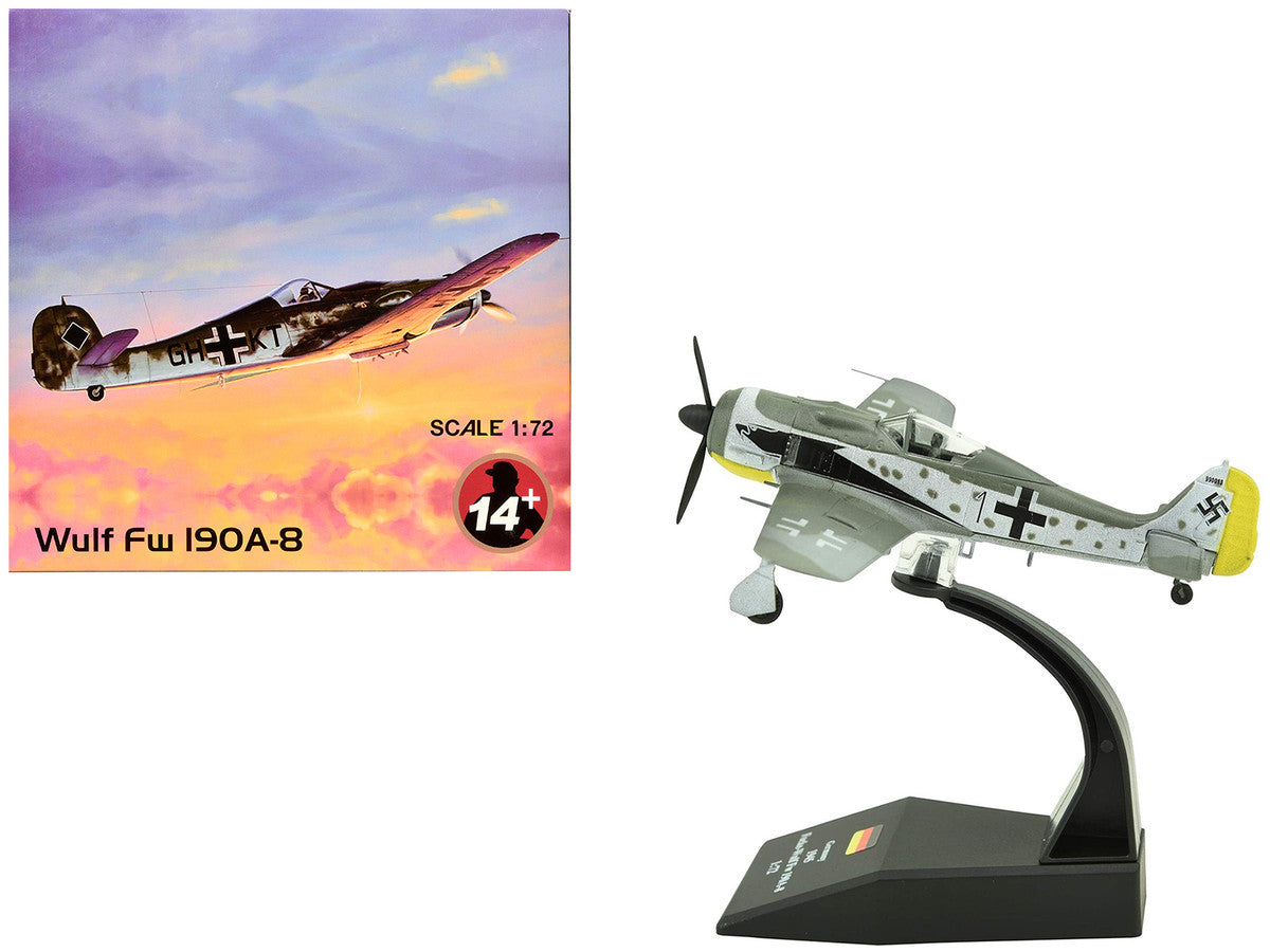 Focke-Wulf Fw 190A-8 Fighter Aircraft "98-Victory Ace Staffelkapitaen Horst Hannig I./JG 2 Triqueville France" (1943) German Luftwaffe 1/72 Diecast Model Airplane Other