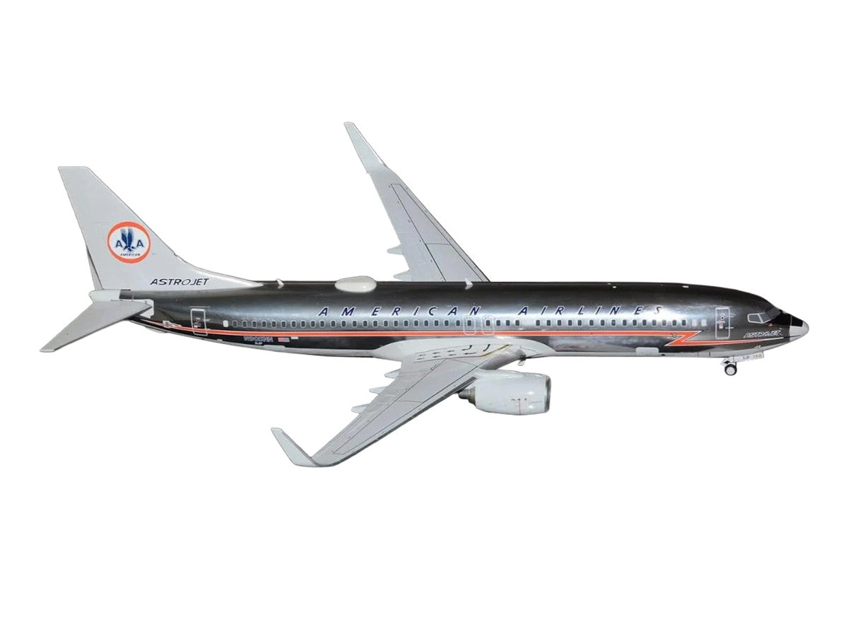 Boeing 737-800 Commercial Aircraft "American Airlines - American Heritage Jet" (N905NN) Silver with Red Stripes "Gemini 100" Series 1/100 Diecast Model Airplane by GeminiJets GeminiJets