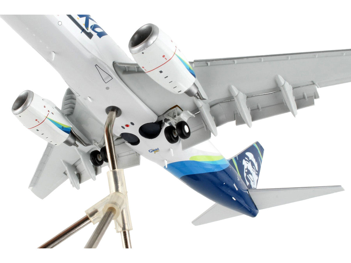 Boeing 737-700BDSF Commercial Aircraft with Flaps Down "Alaska Air Cargo" White with Blue Tail "Gemini 200" Series 1/200 Diecast Model Airplane by GeminiJets GeminiJets