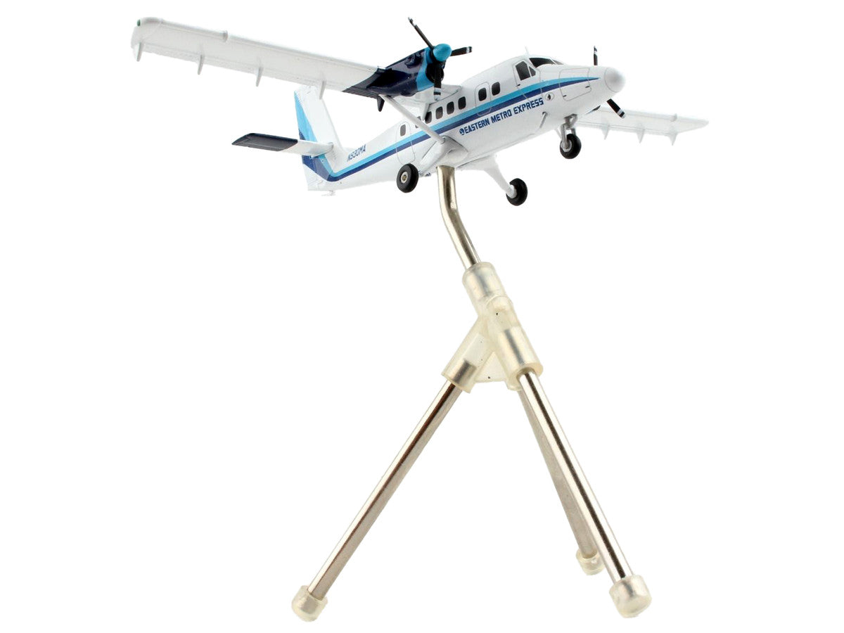De Havilland DHC-6-200 Commercial Aircraft "Eastern Air Lines - Metro Express" White with Blue Stripes "Gemini 200" Series 1/200 Diecast Model Airplane by GeminiJets GeminiJets