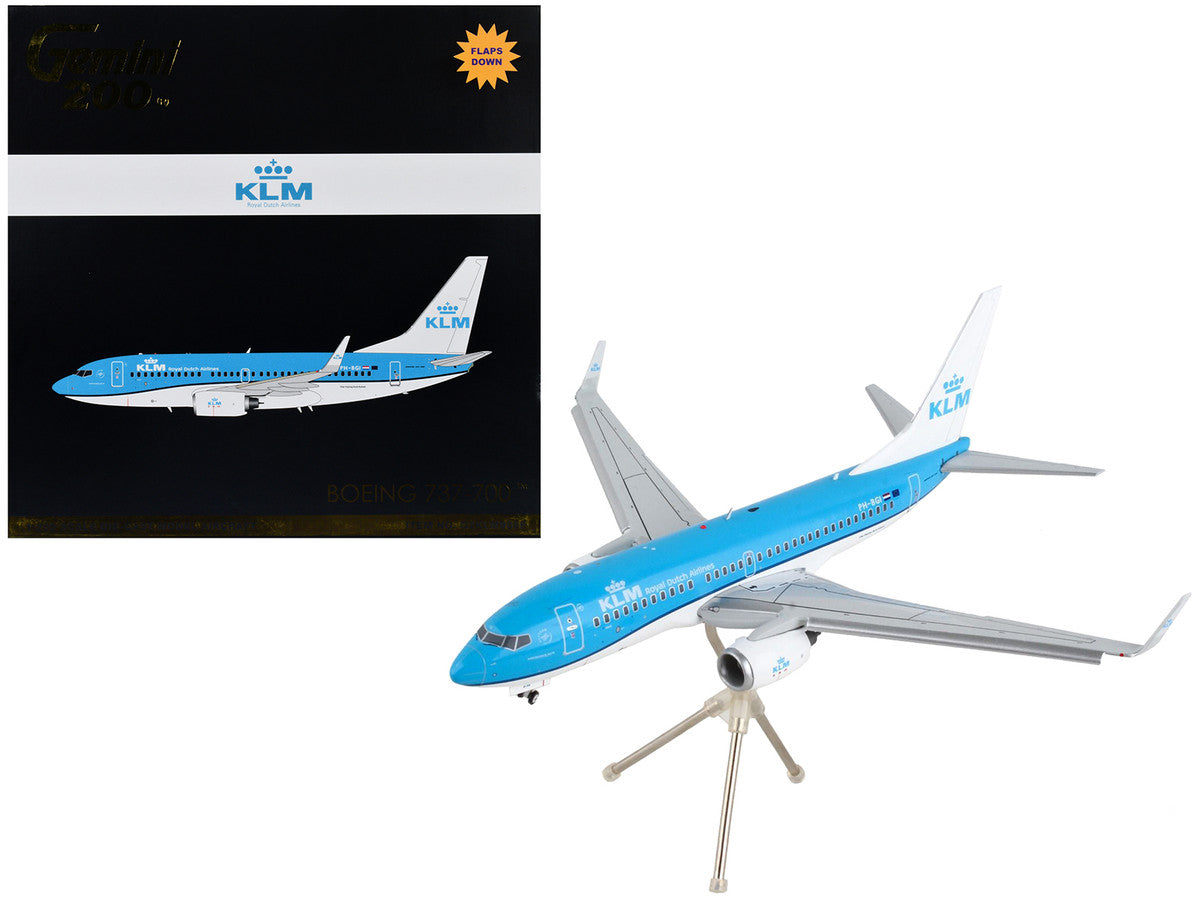 Boeing 737-700 Commercial Aircraft with Flaps Down "KLM Royal Dutch Airlines" Blue with White Tail "Gemini 200" Series 1/200 Diecast Model Airplane by GeminiJets GeminiJets