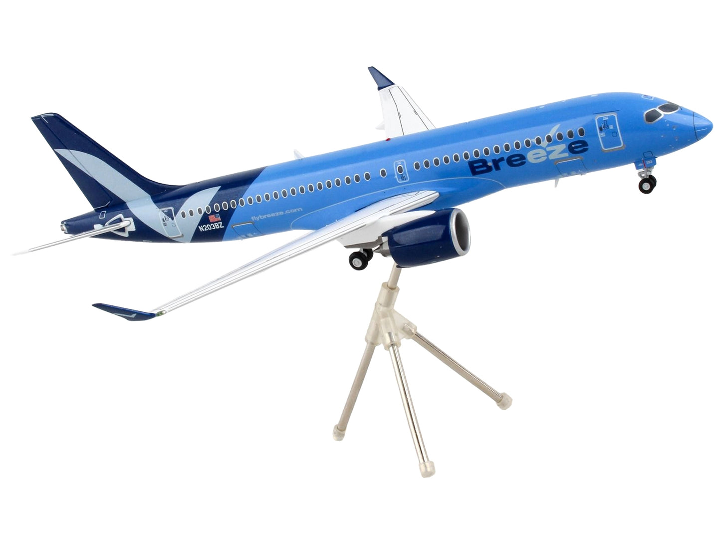 Embraer ERJ-195 Commercial Aircraft "Breeze Airways" Blue "Gemini 200" Series 1/200 Diecast Model Airplane by GeminiJets