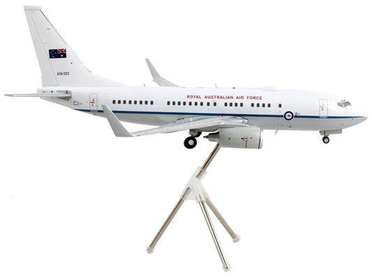 Boeing 737-700 Transport Aircraft "Royal Australian Air Force - A36-002" White and Gray "Gemini 200" Series 1/200 Diecast Model Airplane by GeminiJets GeminiJets