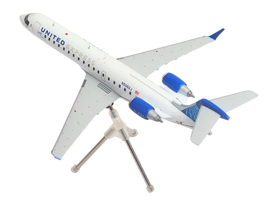 Bombardier CRJ550 Commercial Aircraft "United Express" (N506GJ) White with Blue Tail "Gemini 200" Series 1/200 Diecast Model Airplane by GeminiJets-1