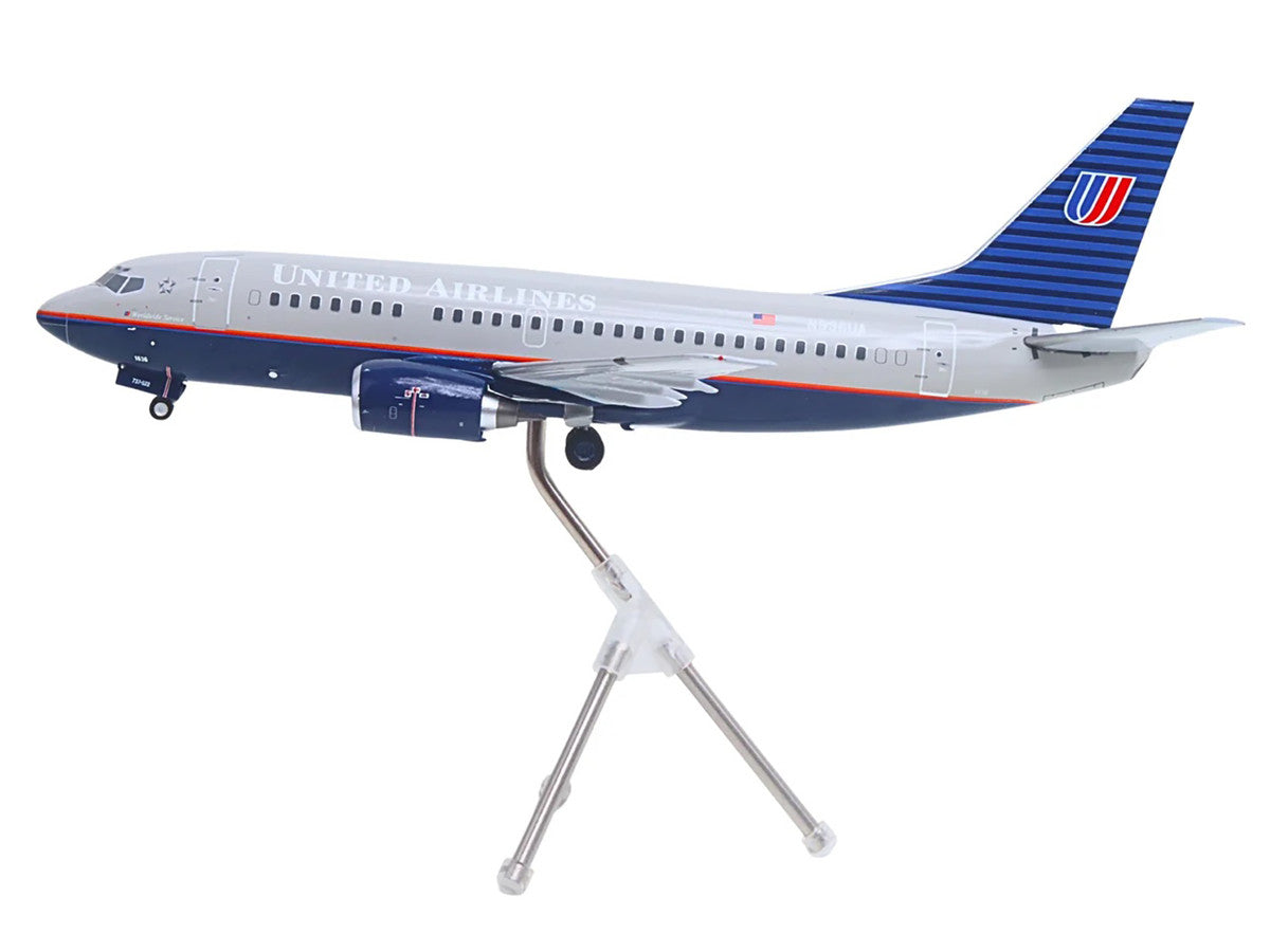 Boeing 737-500 Commercial Aircraft "United Airlines - Classic 737 Series" (N936UA) Gray with Blue Tail "Gemini 200" Series 1/200 Diecast Model Airplane by GeminiJets GeminiJets