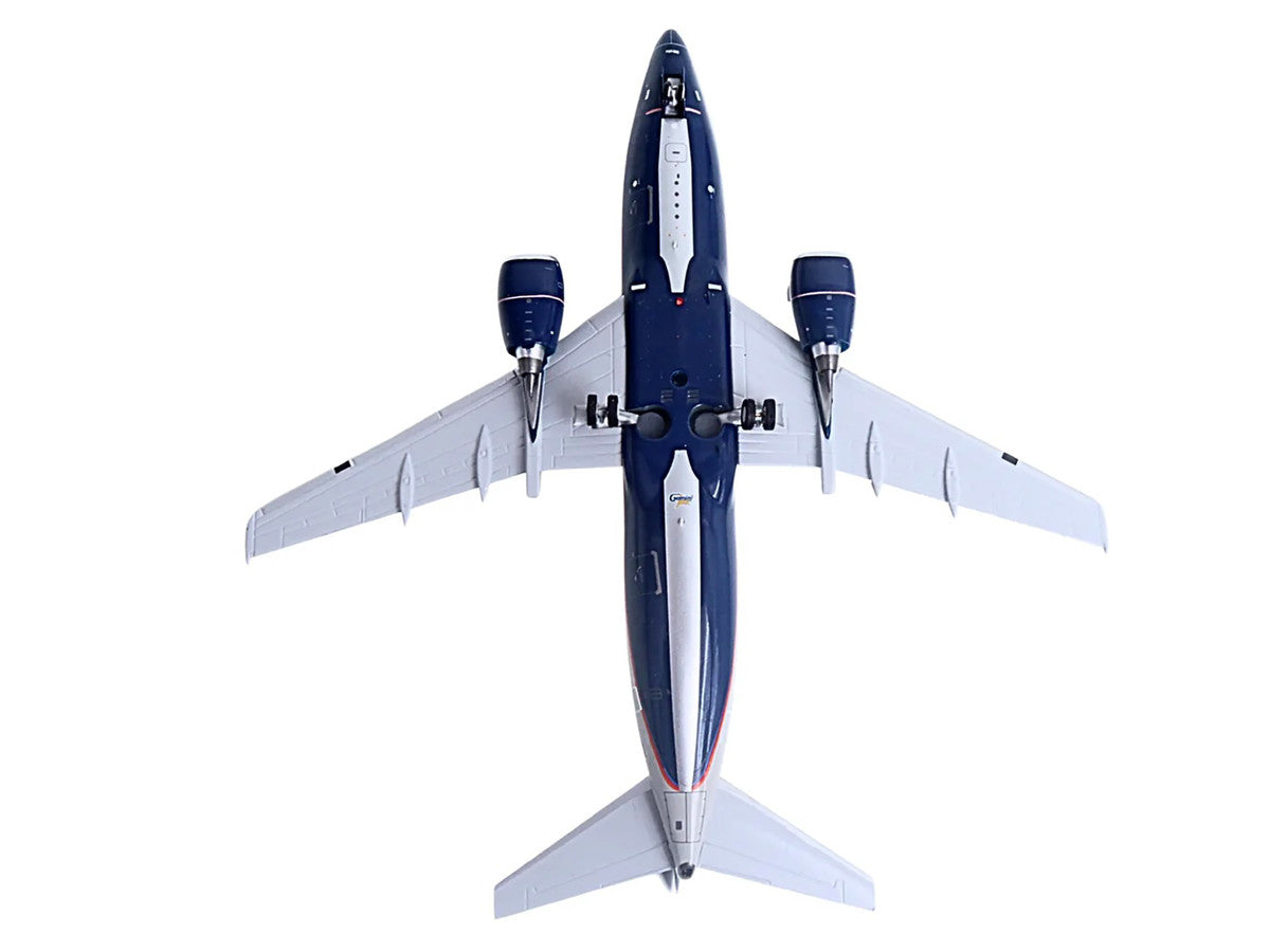Boeing 737-500 Commercial Aircraft "United Airlines - Classic 737 Series" (N936UA) Gray with Blue Tail "Gemini 200" Series 1/200 Diecast Model Airplane by GeminiJets GeminiJets