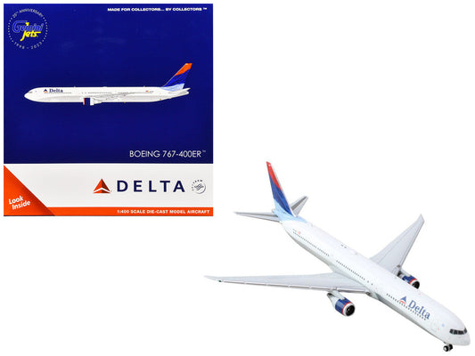 Boeing 767-400ER Commercial Aircraft "Delta Air Lines" (N829MH) White with Red and Blue Tail 1/400 Diecast Model Airplane by GeminiJets GeminiJets