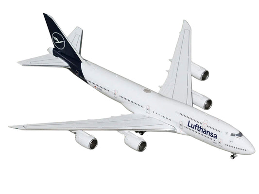 Boeing 747-8I Commercial Aircraft "Lufthansa" (D-ABYA) White with Dark Blue Tail 1/400 Diecast Model GeminiJets-1
