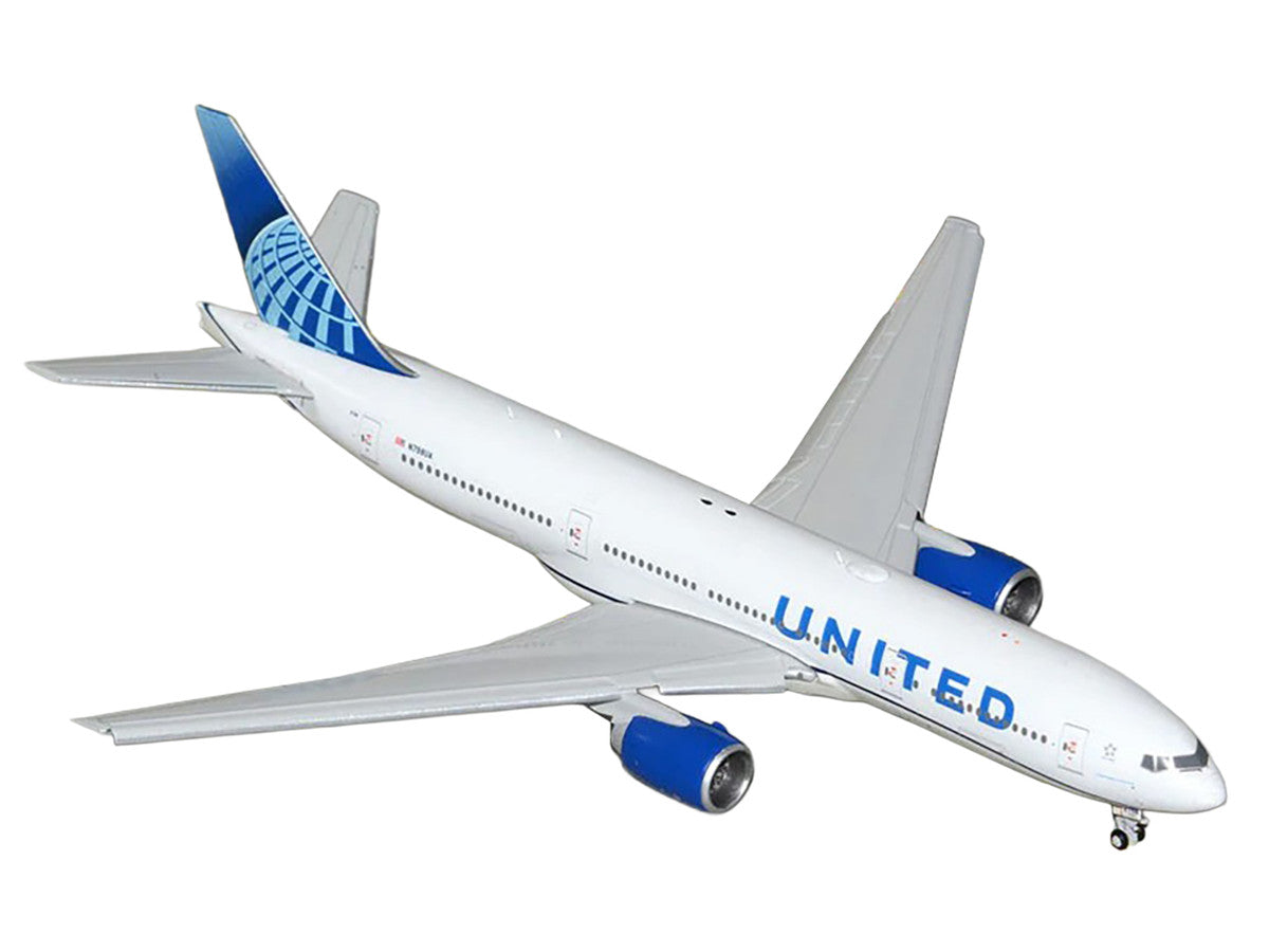Boeing 777-200ER Commercial Aircraft with Flaps Down "United Airlines" (N798UA) White with Blue Tail 1/400 Diecast Model Airplane by GeminiJets-1