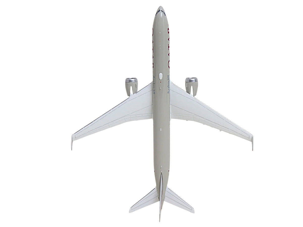 Boeing 777-9 Commercial Aircraft "Qatar Airways" (A7-BKA) Gray with Dark Red Tail Graphics 1/400 Diecast Model GeminiJets GeminiJets