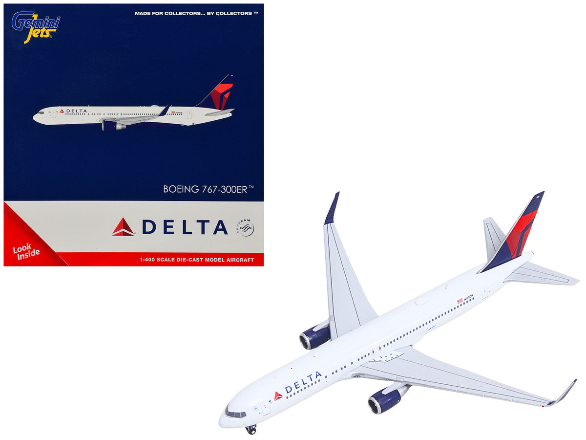 Boeing 767-300ER Commercial Aircraft "Delta Air Lines" (N199DN) White with Red and Blue Tail 1/400 Diecast Model by GeminiJets GeminiJets