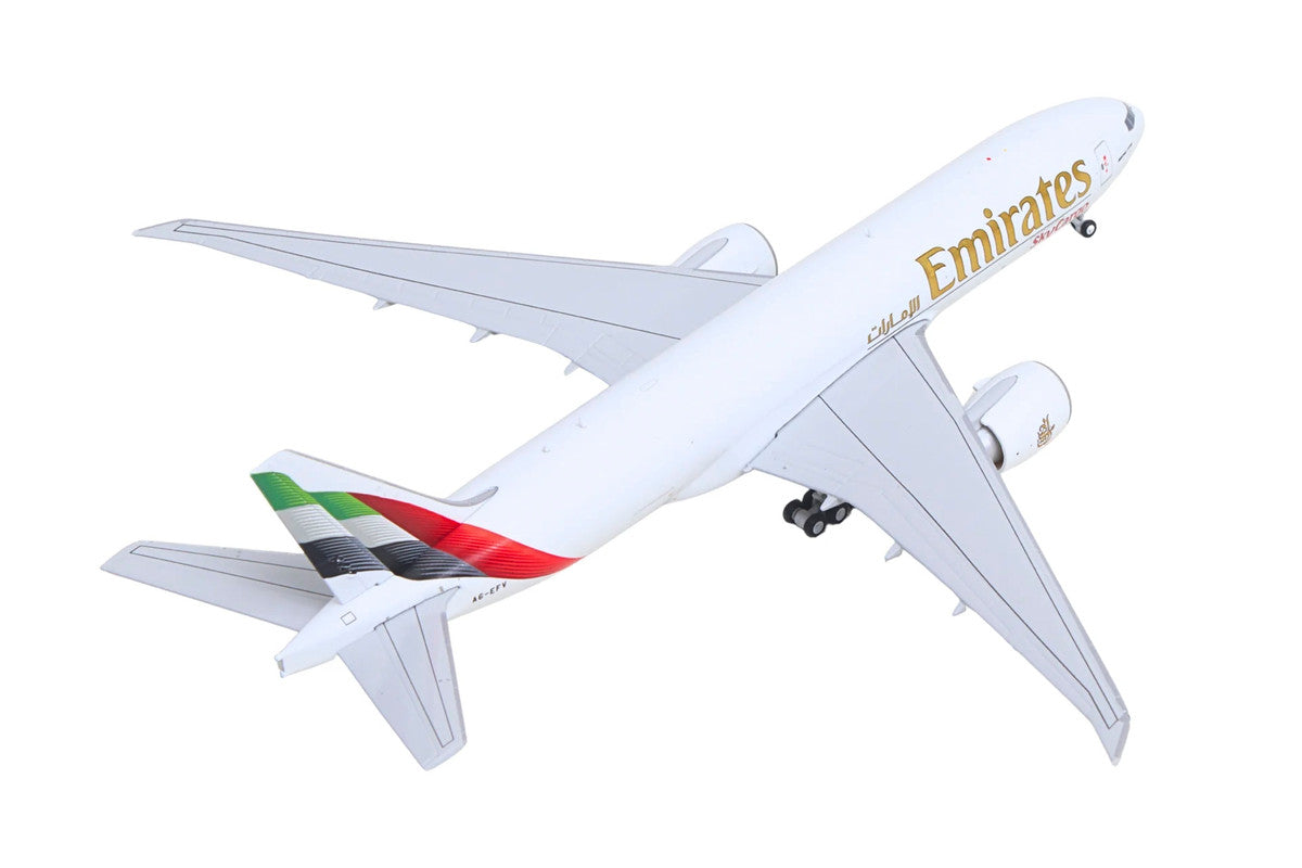 Boeing 777F Commercial Aircraft "Emirates SkyCargo" (A6-EFV) White with Striped Tail 1/400 Diecast Model by GeminiJets GeminiJets