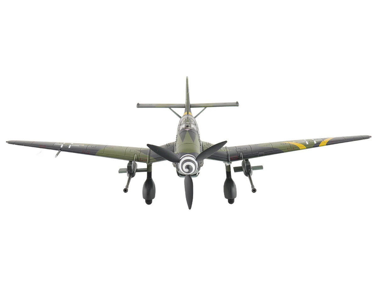 Junkers Ju 87G-2 Stuka Aircraft "WNr. 494193 Tank Buster Stab. SG 2 Slovakia" (1944) German Luftwaffe "Air Power Series" 1/72 Diecast Model by Hobby Master Hobby Master
