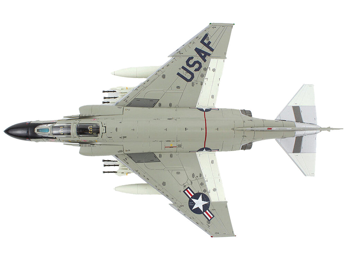 McDonnell Douglas F-4C Phantom II Fighter-Bomber Aircraft "433rd TFS 8th TFW Ubon Thailand" (1966) United States Air Force "Air Power Series" 1/72 Diecast Model by Hobby Master-2