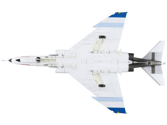 McDonnell Douglas F-4E Phantom II Fighter-Bomber Aircraft "70290 5000th Phantom St Louis" (1978) United States Air Force "Air Power Series" 1/72 Diecast Model by Hobby Master-1