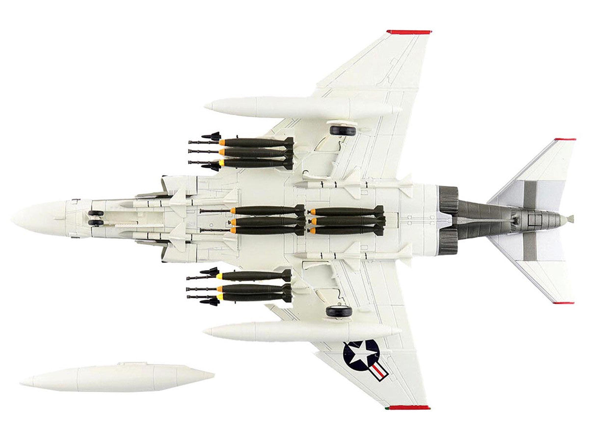 McDonnell Douglas F-4J Phantom II Fighter-Bomber Aircraft "153893 VMFA-312 Checkerboards" (1976) United States Marine Corps "Air Power Series" 1/72 Diecast Model by Hobby Master Hobby Master
