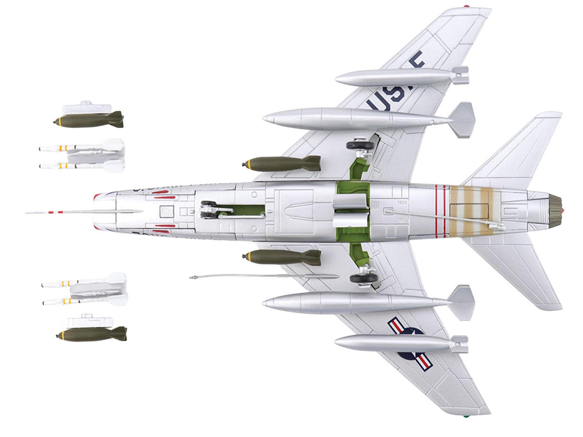 North American F-100 Super Sabre Fighter Aircraft "FW-871 National Military Museum Soesterberg Netherlands" United States Air Force "Air Power Series" 1/72 Diecast Model by Hobby Master Hobby Master