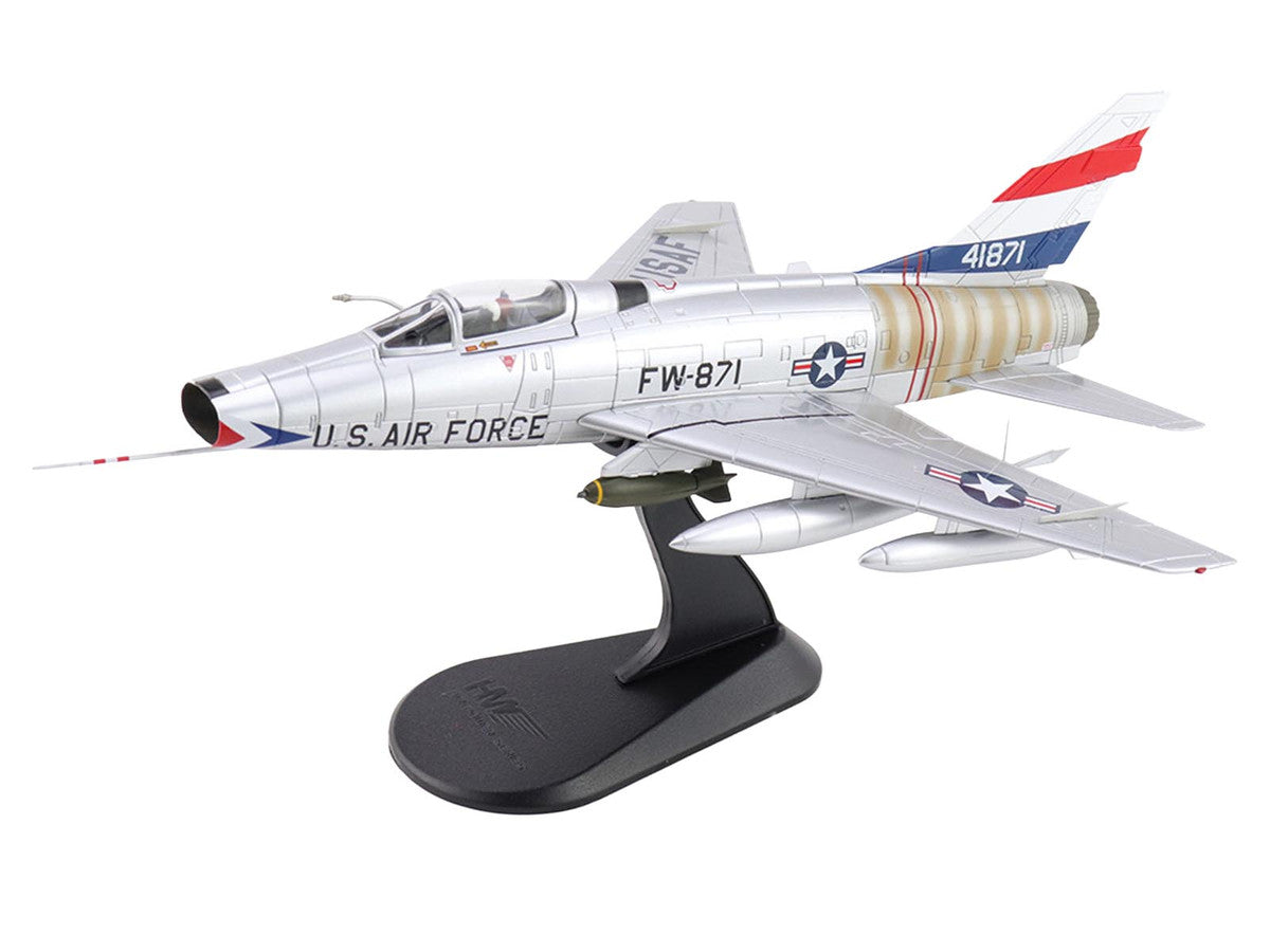 North American F-100 Super Sabre Fighter Aircraft "FW-871 National Military Museum Soesterberg Netherlands" United States Air Force "Air Power Series" 1/72 Diecast Model by Hobby Master Hobby Master