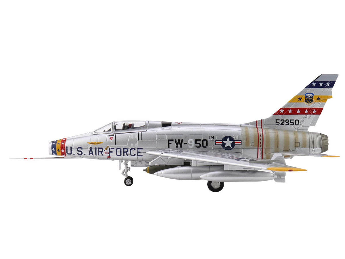North American F-100D Super Sabre Fighter Aircraft "FW-871 81st TFS 50th TFW France" (1958) United States Air Force "Air Power Series" 1/72 Diecast Model by Hobby Master Hobby Master