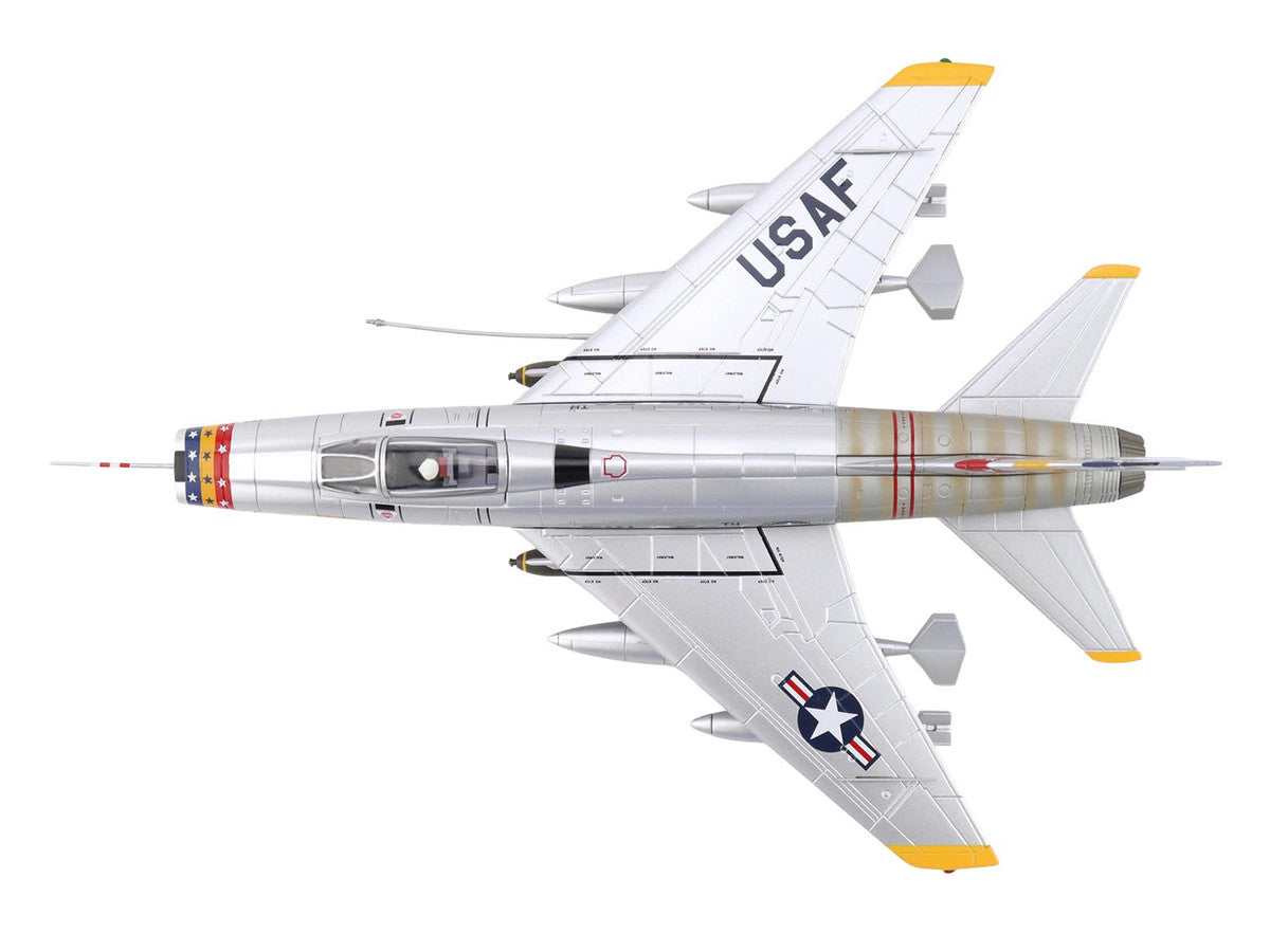 North American F-100D Super Sabre Fighter Aircraft "FW-871 81st TFS 50th TFW France" (1958) United States Air Force "Air Power Series" 1/72 Diecast Model by Hobby Master Hobby Master