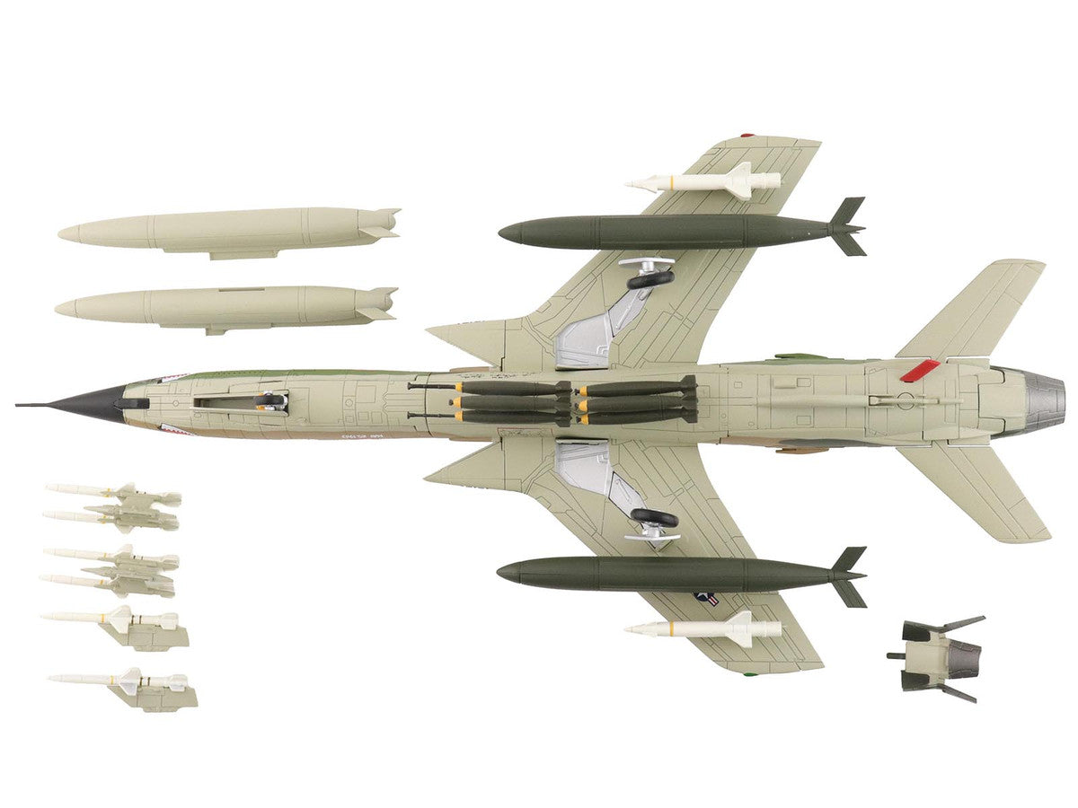 Republic F-105F Thunderchief Fighter-Bomber Aircraft "63-8299 Peach 91 128th Tactical Fighter Squadron Georgia ANG Dobbins Air Reserve Base" United States Air Force "Air Power Series" 1/72 Diecast Model by Hobby Master Hobby Master