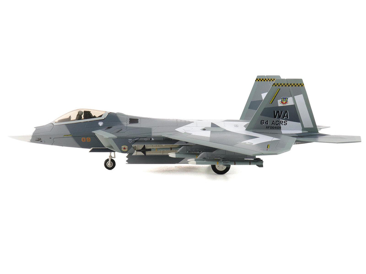Lockheed F-22 Raptor Stealth Aircraft "Splinter Camouflage" United States Air Force "Air Power Series" 1/72 Diecast Model by Hobby Master-0