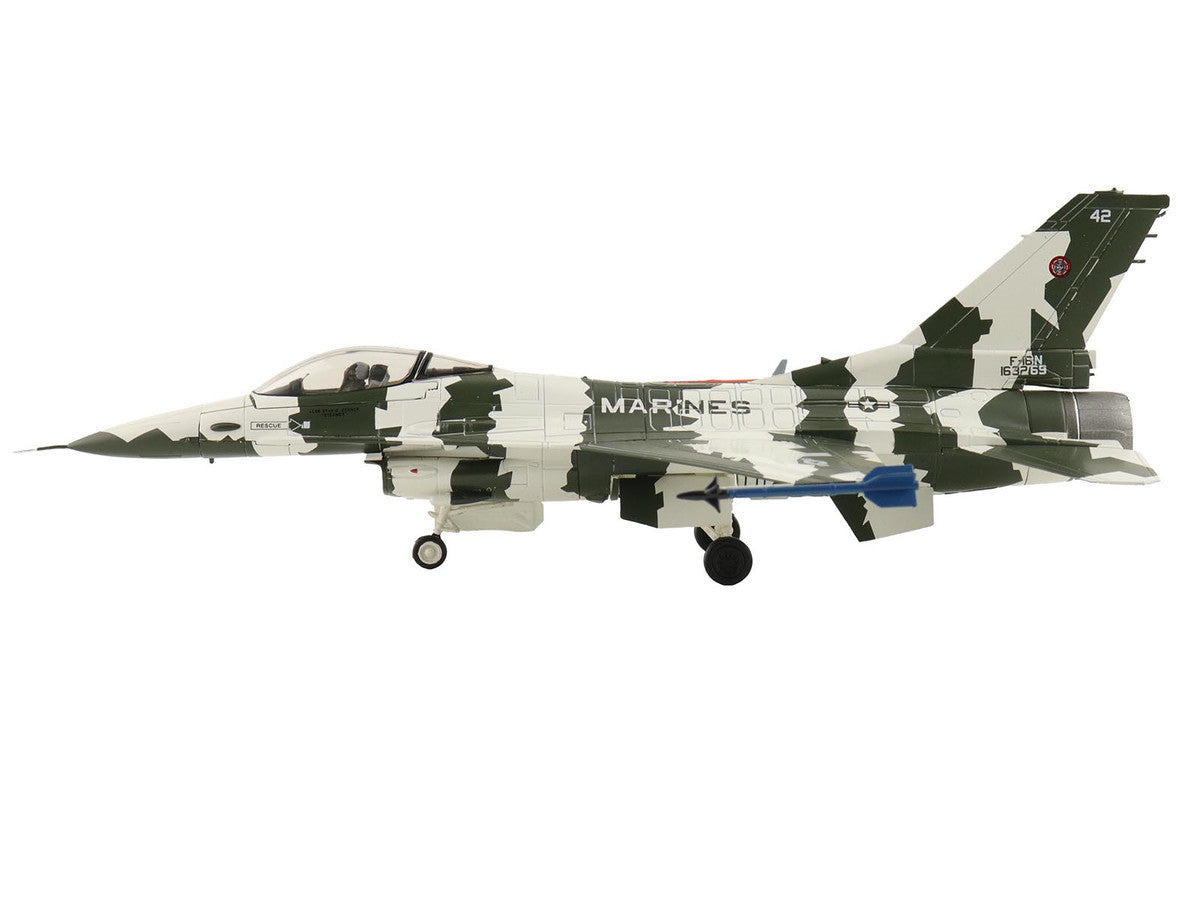 General Dynamics F-16N Fighting Falcon Fighter Aircraft "163269 U.S. Navy Fighter Weapons School" (1990s) United States Marine Corps "Air Power Series" 1/72 Diecast Model by Hobby Master Hobby Master