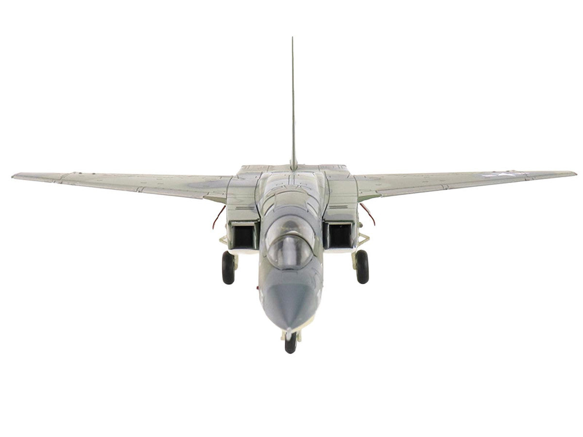North American RA-5C Vigilante Aircraft "149313 RVAH-6 Fleurs Experimental Scheme USS Constellation" (1966) United States Navy "Air Power Series" 1/72 Diecast Model by Hobby Master Hobby Master