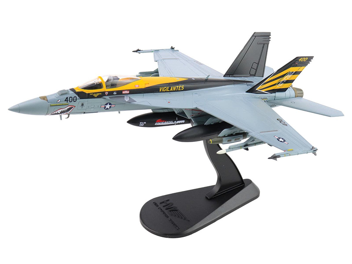 Boeing F/A-18E Super Hornet Fighter Aircraft "166828 VFA-151 Vigilantes USS Lincoln" (2021) United States Navy "Air Power Series" 1/72 Diecast Model by Hobby Master Hobby Master