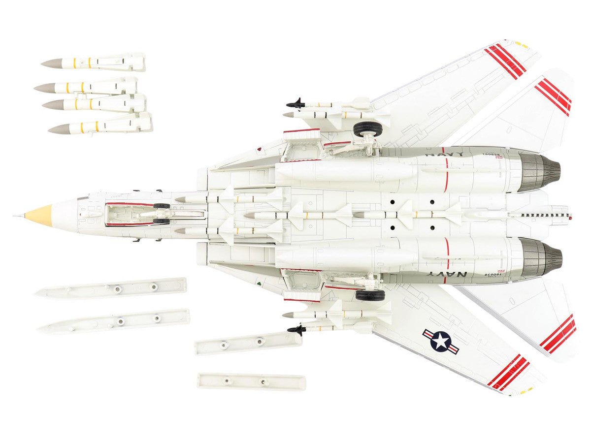 Grumman F-14A Tomcat Fighter Aircraft "VFA-124 Gunfighters" (1978) United States Navy "Air Power Series" 1/72 Diecast Model by Hobby Master Hobby Master