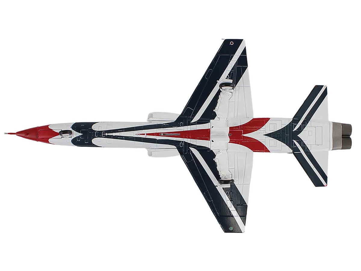 Northrop T-38 NASA Aircraft "#1 Thunderbirds Bicentennial Scheme" (1976) United States Air Force "Air Power Series" 1/72 Diecast Model by Hobby Master Hobby Master