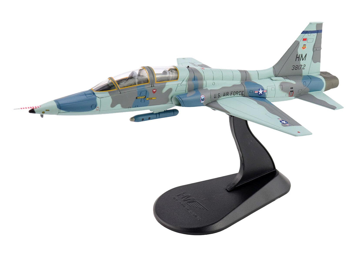 Northrop AT-38B Talon Aircraft "63-8172 479th TTW LIFT Trainer NASA" (1980s) United States Air Force "Air Power Series" 1/72 Diecast Model by Hobby Master Hobby Master