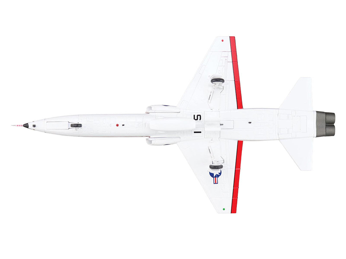 Northrop T-38A Talon Aircraft "61-0856 United States Naval Test Pilot School NAS Patuxent River NASA" (2005) United States Navy "Air Power Series" 1/72 Diecast Model by Hobby Master Hobby Master