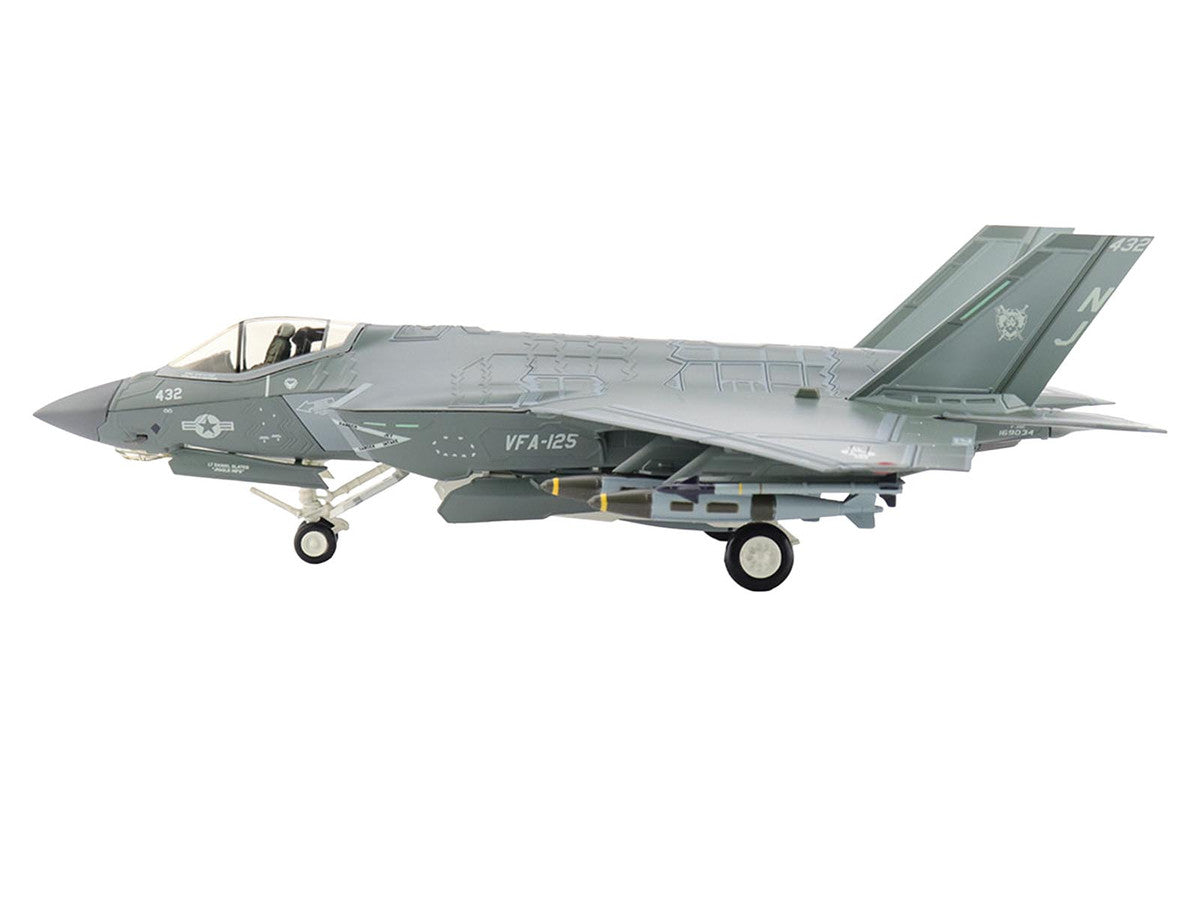Lockheed F-35C Lightning II Aircraft "169034 VFA-125 Rough Raiders" (2022) United States Navy "Air Power Series" 1/72 Diecast Model by Hobby Master Hobby Master