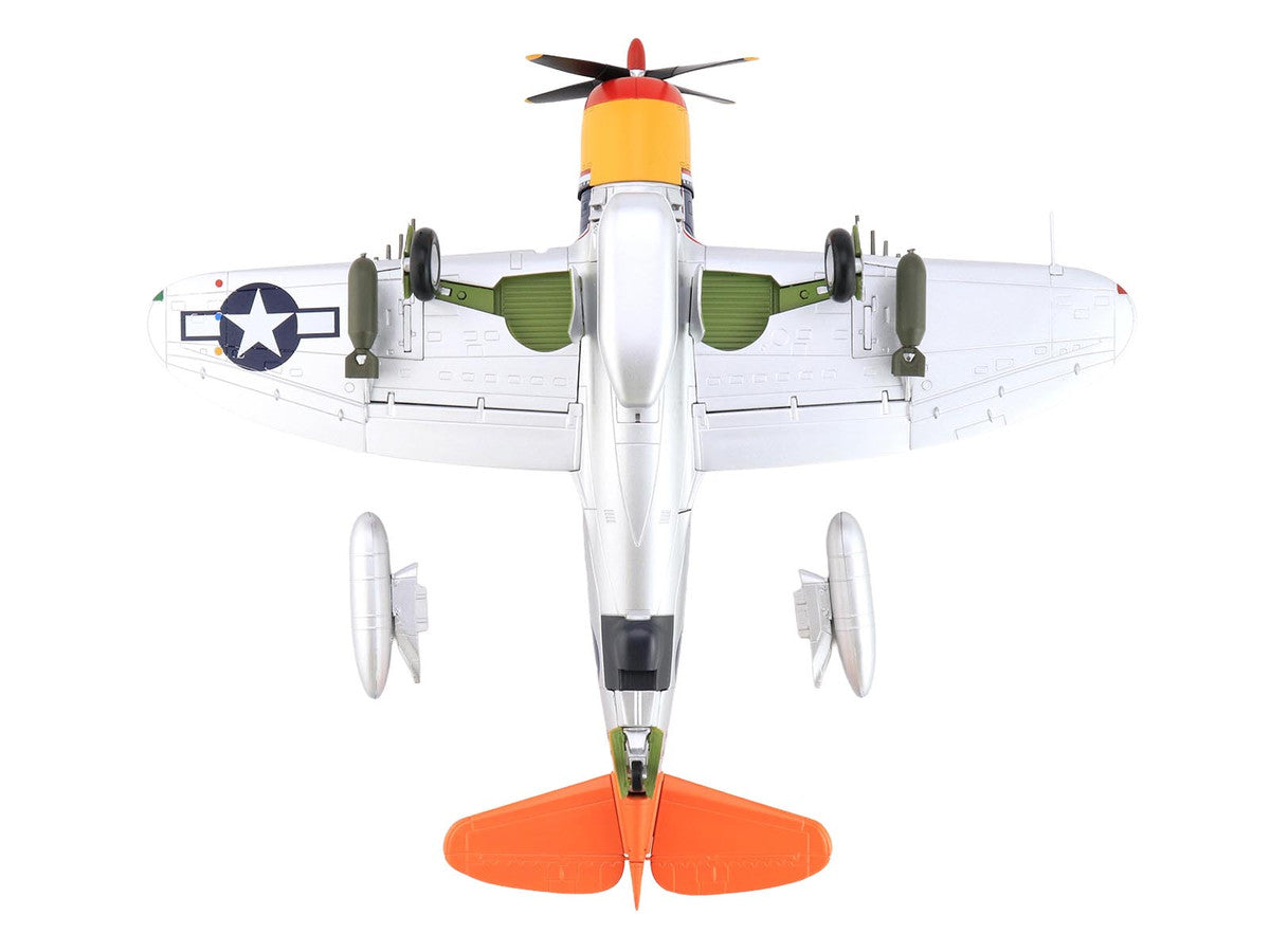 Republic P-47D Thunderbolt Aircraft "Tarheel Hal Lt. 'Ike' David 66 FS 358 FG" (1945) United States Army Air Forces "Air Power Series" 1/48 Diecast Model by Hobby Master Hobby Master