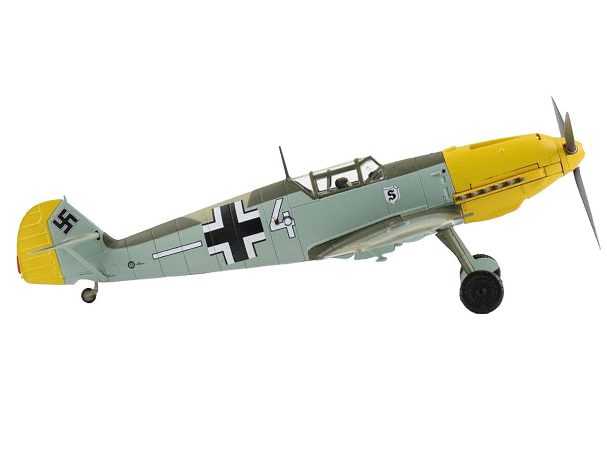 Messerschmitt Bf 109E-3 Fighter Aircraft "White 4 Unteroffizier Horst Perez 4/JG 26" (1940) German Luftwaffe "Air Power Series" 1/48 Diecast Model by Hobby Master Hobby Master