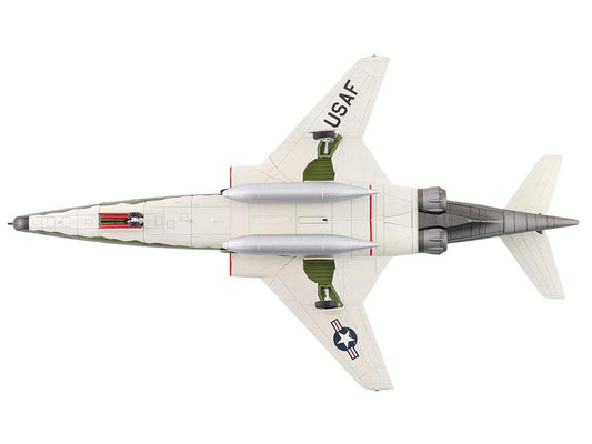 McDonnell RF-101A Voodoo Fighter Aircraft "54-1512 363rd Tactical Reconnaissance Wing Udorn Royal Thai Air Force Base" (1965) United States Air Force "Air Power Series" 1/72 Diecast Model by Hobby Master-0