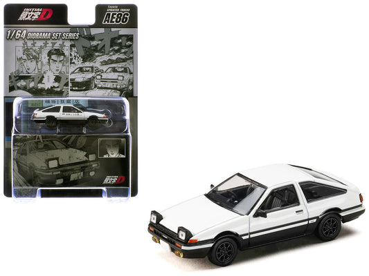 Toyota Sprinter Trueno (AE86) RHD (Right Hand Drive) White with Black Stripes "Takumi Fujiwara VS Takeshi Nakazato - Initial D" (1995-2013) Manga with Collectible Cards "Diorama Set Series" 1/64 Diecast Model Car by Hobby Japan Hobby Japan